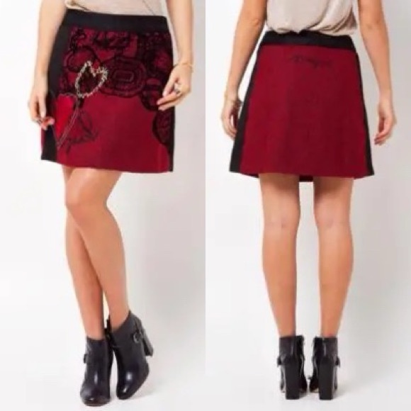 Desigual Embroidered Heart We Love Tweed Wool Blend Mini Skirt - Picture 12 of 16